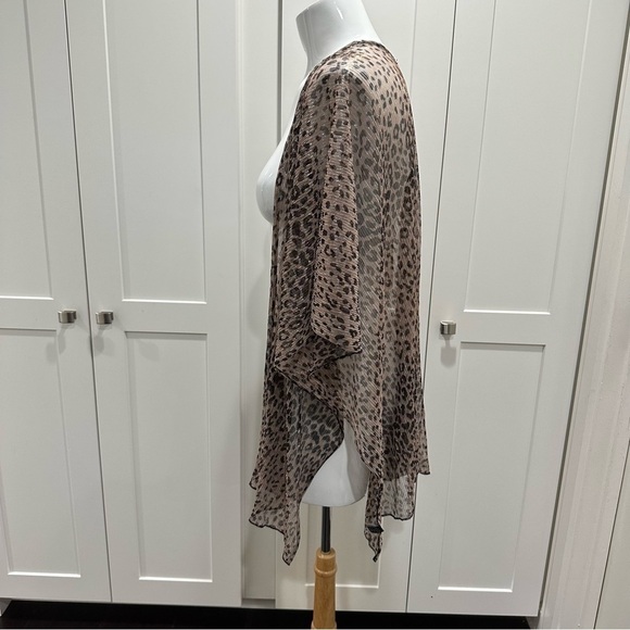 Anthropologie Akemi + Kin Jessie Leopard Kimono One Size - Picture 7 of 13